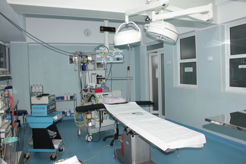 Noi centre de transplant așteaptă acreditarea - saladeoperatiimedicalanalysis136-1370419898.jpg