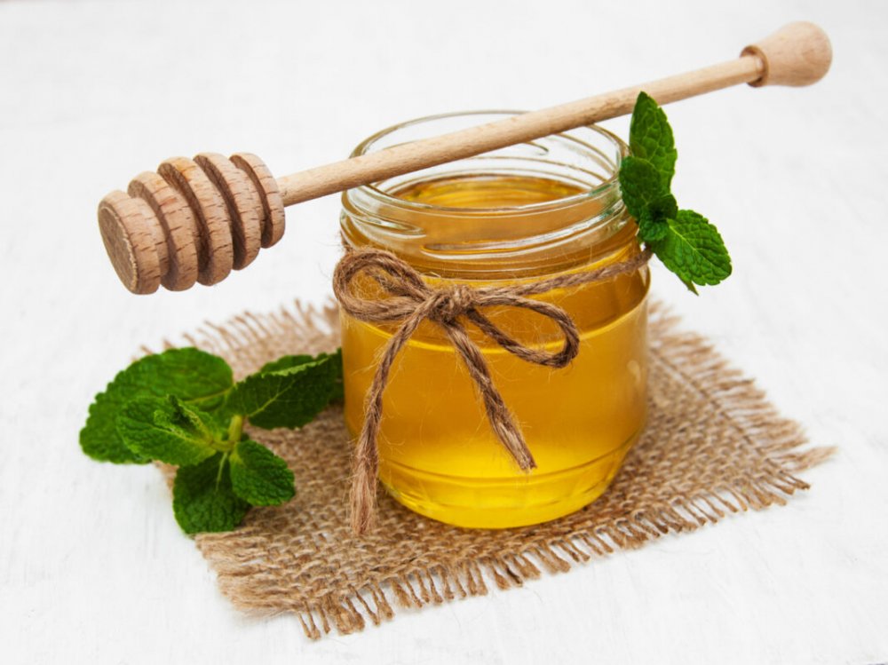 Salvia şi mierea, ideale pentru tratarea tăieturilor şi zgârieturilor superficiale - salviasimierea-1641137491.jpg