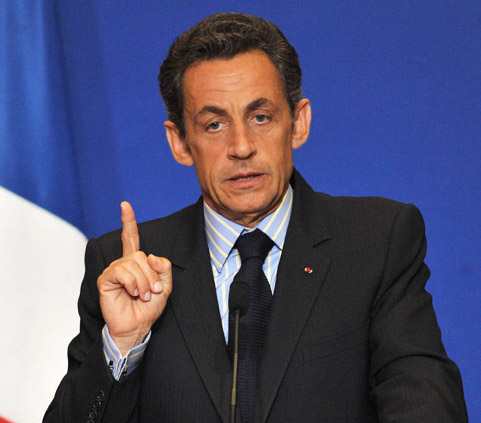 Sarkozy, îngrijorat de noua criză financiară - sarkozy-1312987936.jpg