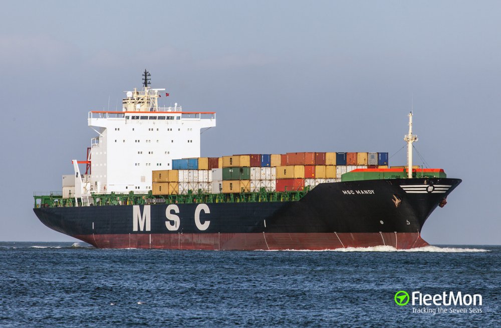 Șase marinari de pe un portcontainer au fost răpiți de pirați - sasemarinarirapitidepirati-1546609235.jpg