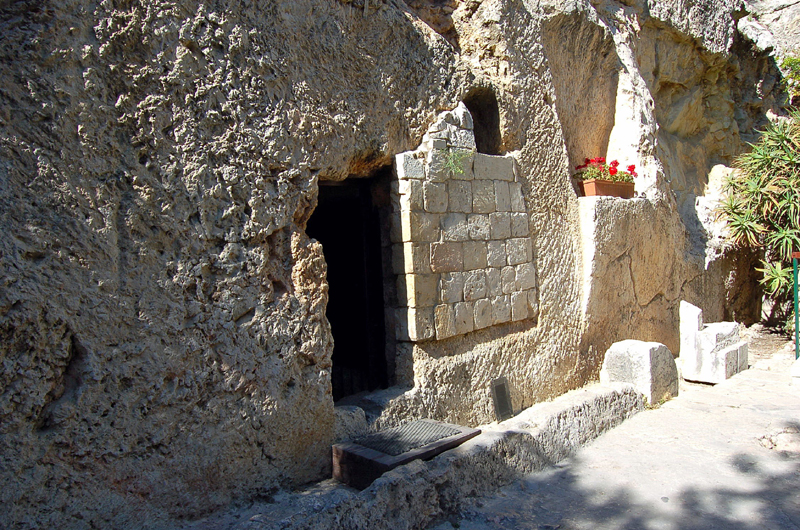 Scene istorice la mormântul lui Iisus Hristos, după sute de ani - sceneistoricelamormantulluiiisus-1477658896.jpg