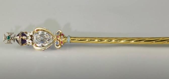 Unii sud-africani au cerut Regatului Unit să le fie restituit cel mai mare diamant din lume - sceptru143481300-1683215847.jpg