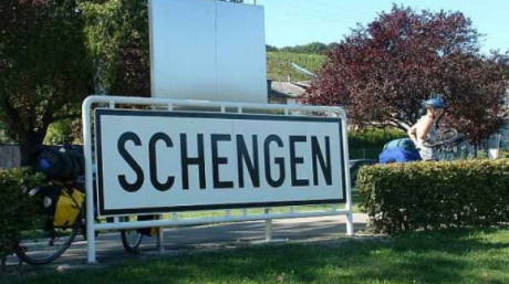 Discutarea aderării României la Schengen, amânată de Consiliul JAI - schengen68202200-1323765869.jpg