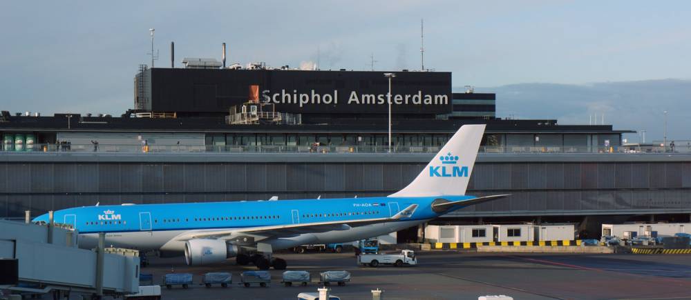 Aeroportul din Amsterdam a fost parțial evacuat după o alertă cu bombă - schiphol-1460528449.jpg
