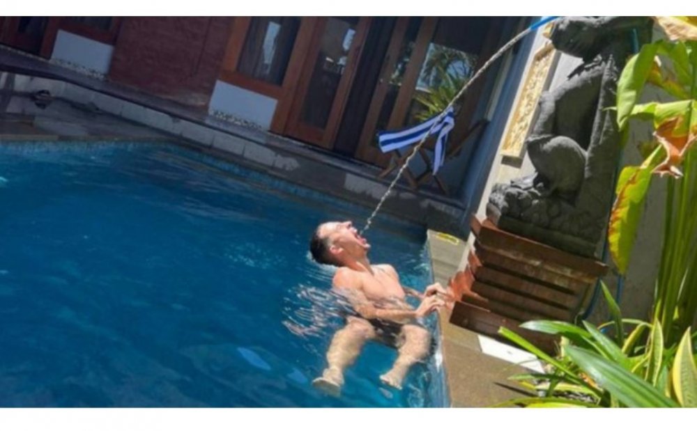 Bărbat la un pas de moarte, la piscină, după un gest aparent inofensiv - screenshot20220820155722chrome-1661000291.jpg