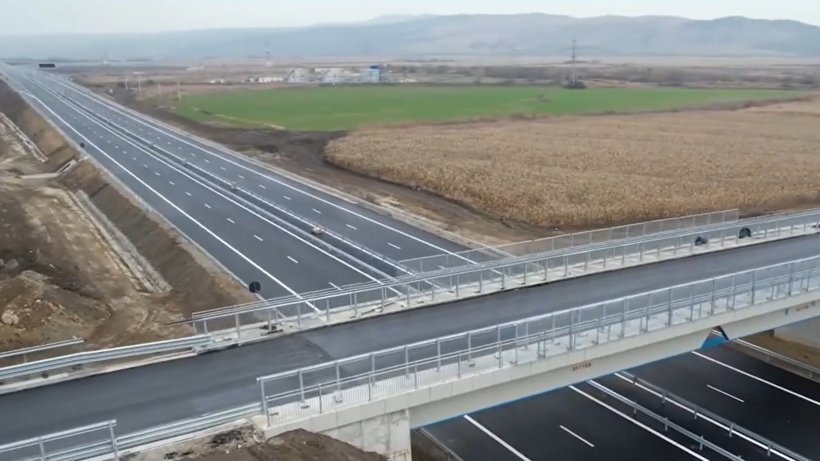 Mâine va fi deschis circulaţiei lotul 2 din autostrada Sebeş-Turda - sebes-1638201014.jpg