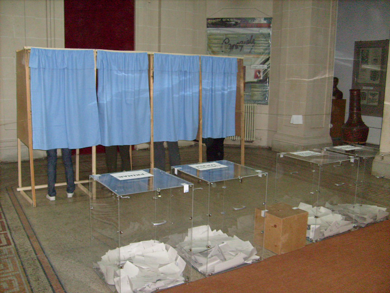 USL Constanța cere înființarea a 100 de secții de votare pe litoral - sectiidevotare-1342541403.jpg