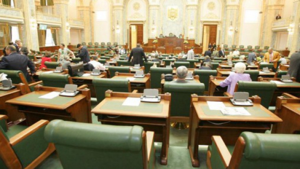 Senat, cameră decizională: Hotărârile Parlamentului nu mai pot fi contestate la CCR - senatoriromanialiberaro62895000-1340635129.jpg