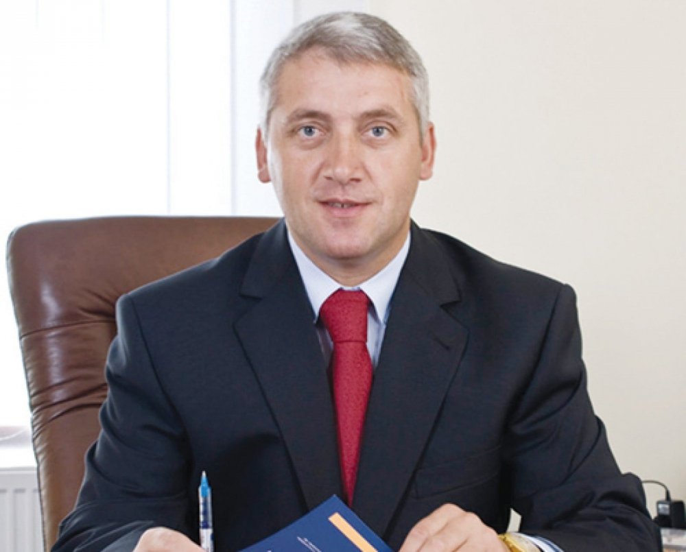 Senatorul Adrian Țuțuianu cere reducerea subvențiilor acordate partidelor - senatoruladriantutuianu-1548690311.jpg