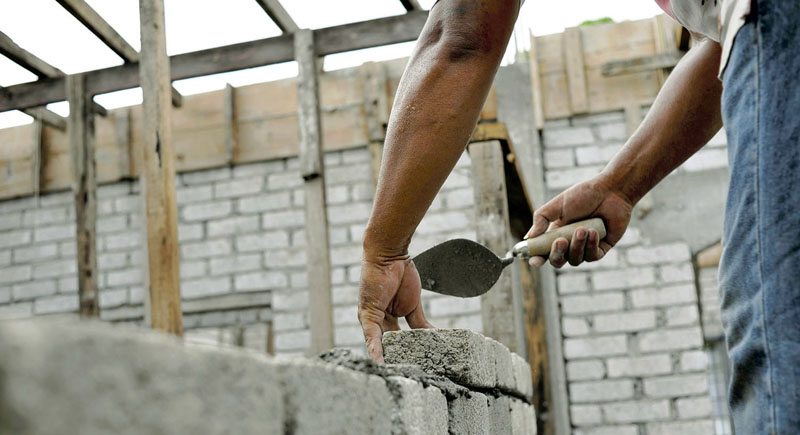 Se relansează sectorul construcțiilor rezidențiale - serelanseazaconstructiile-1398706691.jpg