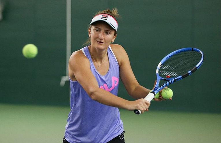 Irina Begu s-a calificat în optimi la turneul de la Shenzhen. Când joacă Simona Halep - shenzhenirinabegu1-1514704400.jpg