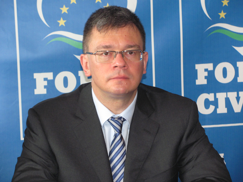 Mihai Răzvan Ungureanu a demisionat de la SIE. Cine îl înlocuiește - siemru-1474908475.jpg