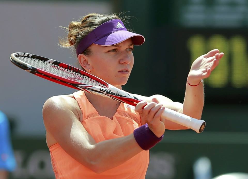 Simona HALEP a PIERDUT finala de la Roland Garros, după 4-6, 7-6, 4-6, cu Maria Șarapova - simona-1402158576.jpg