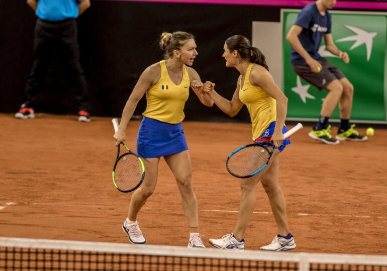 Simona Halep şi Monica Niculescu defilează la Roma - simona-1600174383.jpg