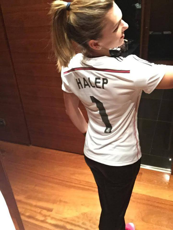 Galerie foto. Simona Halep  a îmbrăcat tricoul echipei Real Madrid - simona2-1414779455.jpg