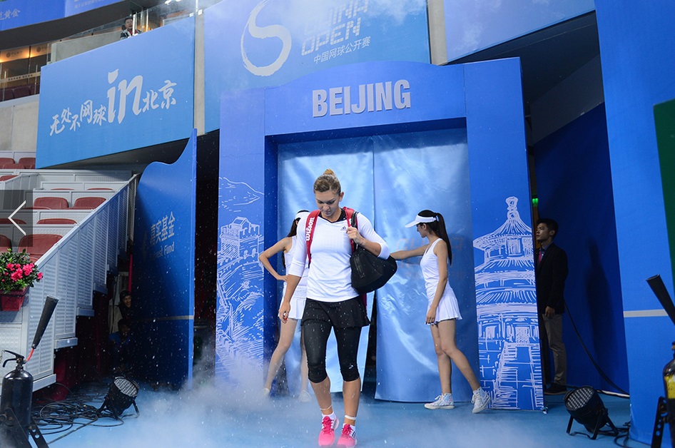 Adio, China Open! Accidentată grav, Simona Halep s-a retras de la Beijing! - simonahalepintrare2-1412242889.jpg