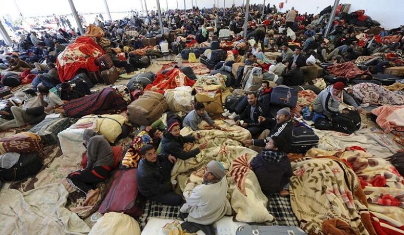 Mii de refugiați sirieni sunt blocați la granița Siriei cu Turcia - siria-1454941998.jpg