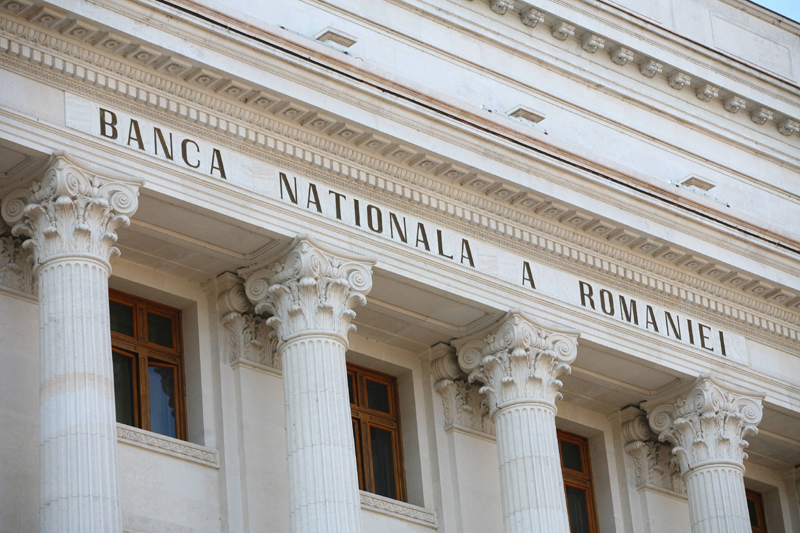 Sistemul bancar românesc poate rezista unei recesiuni severe a economiei - sistemulbancar-1414425543.jpg