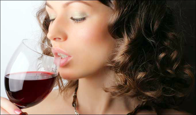 Cum să-ți protejezi dinții cu vin roșu - siteprotejeazadintiivin-1401286774.jpg