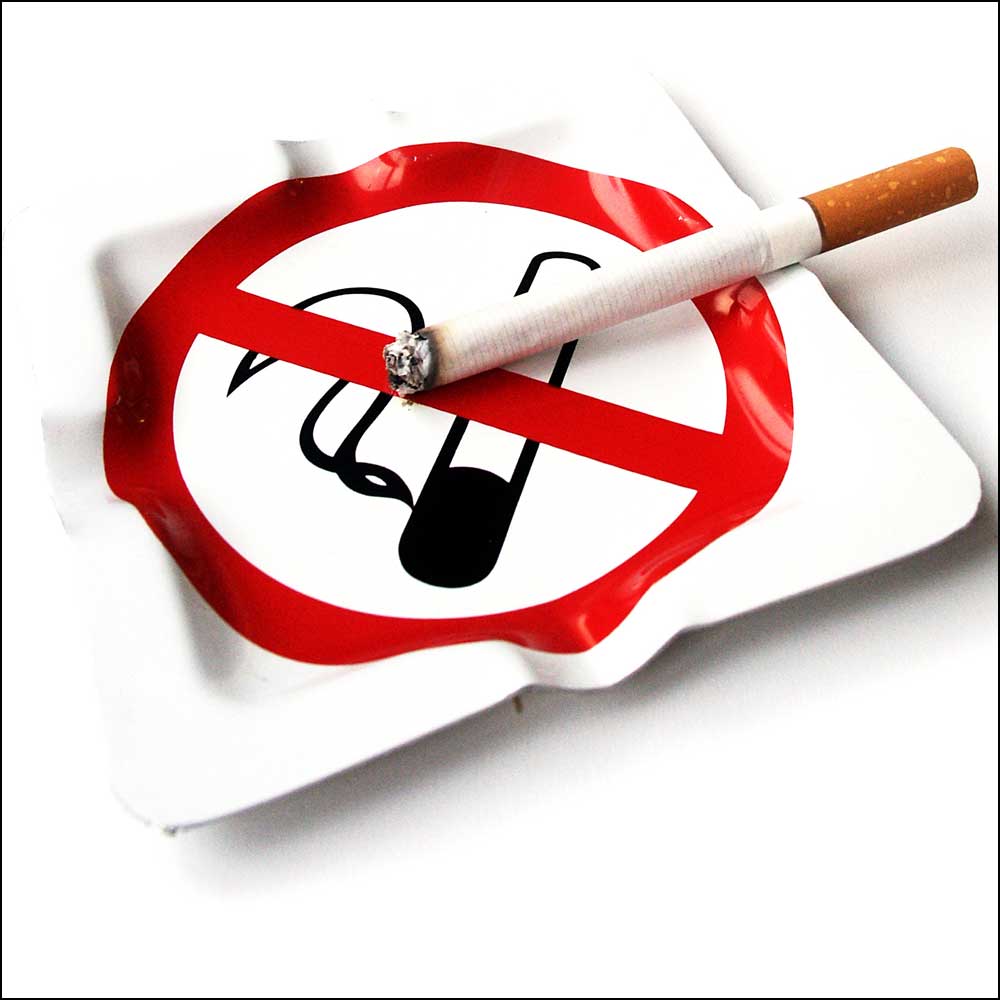Bulgaria interzice fumatul în baruri și locuri publice - smoke-1337379814.jpg