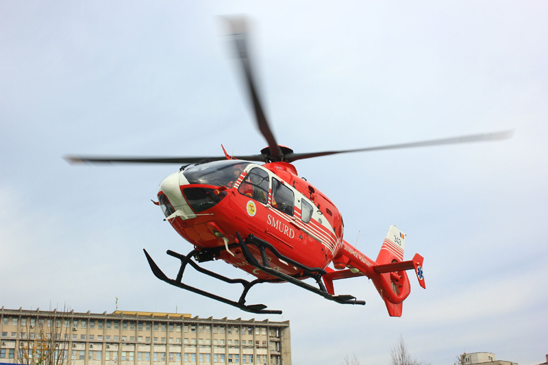Accident grav pe DN 71! Un elicopter SMURD a intervenit pentru preluarea unui rănit - smurd1526572083-1538138259.jpg