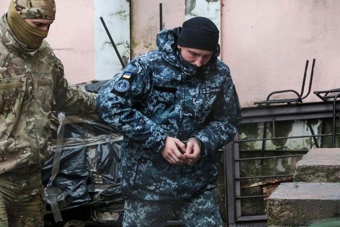 Marinarii ucraineni capturați de ruși au fost puși sub acuzare. Ucraina se pregătește de război - soldat-1543847764.jpg