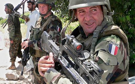 Patru militari francezi, uciși într-un atac insurgent comis în Afganistan - soldati-1339242732.jpg