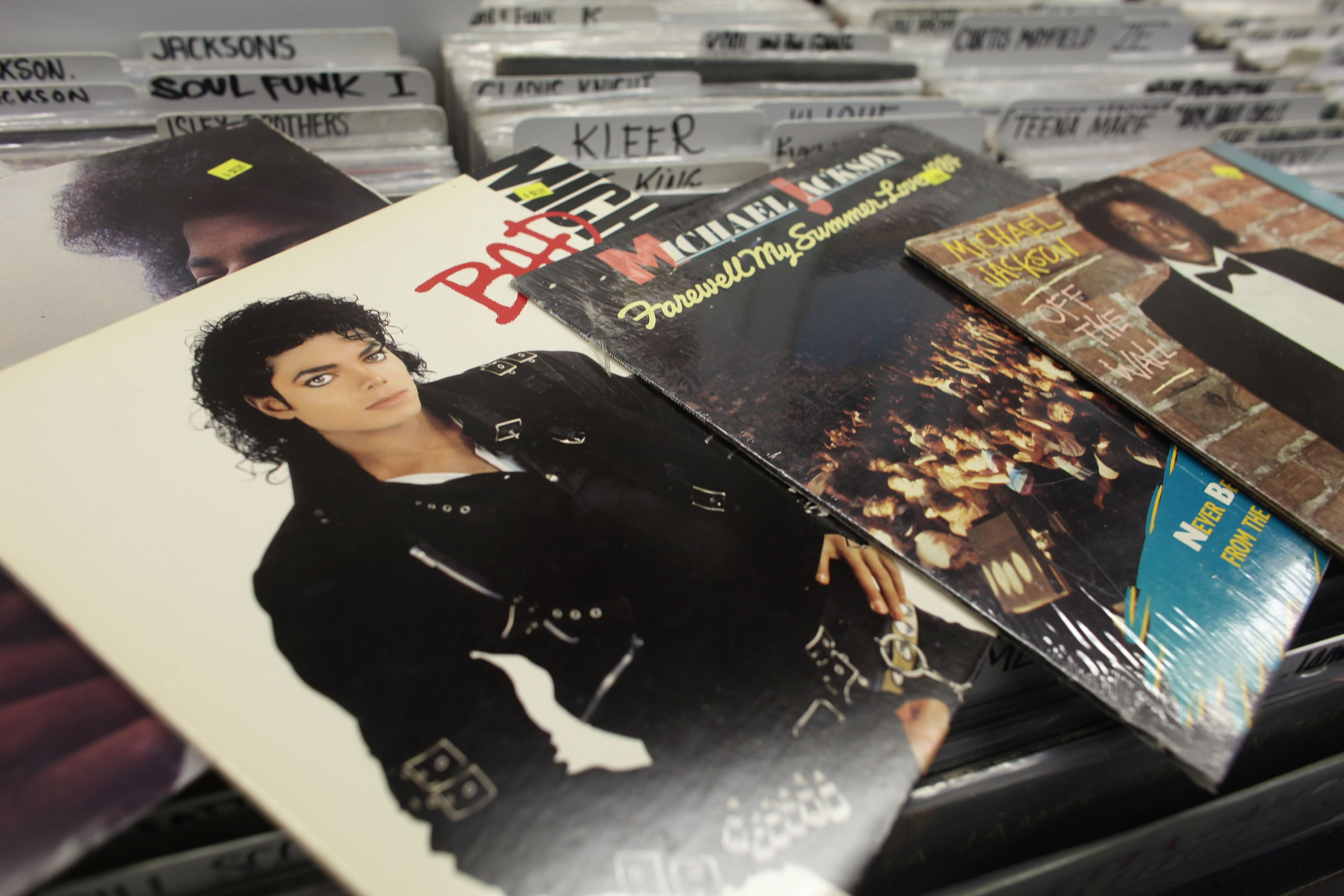 Sony a cumpărat jumătate din catalogul muzical al lui Michael Jackson - sony-a-cumparat-catalogul-muzica-1707759265.jpg