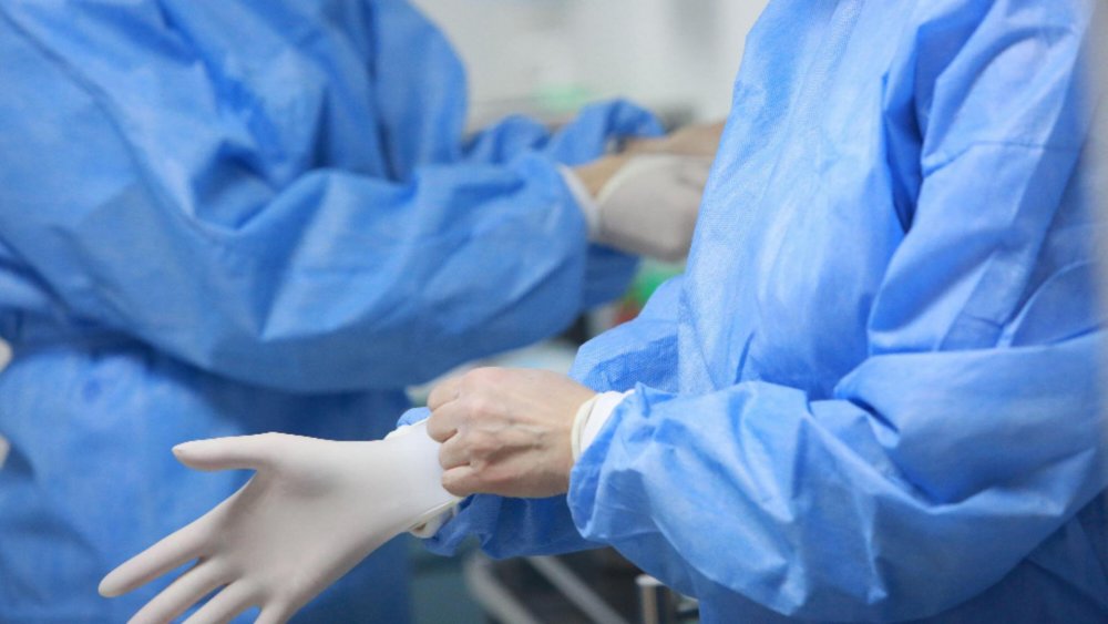 Spitalul Județean Piatra Neamț a eliminat condiția de vaccinare pentru candidații la concursul de angajare - spital-1633884031.jpg