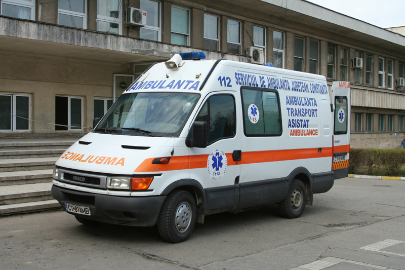 Ambulanța Constanța pregătită pentru valul de urgențe - spitaljudeteanambulanta19-1367408636.jpg