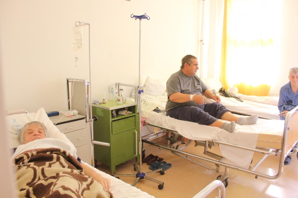 Aproape 30000 de pacienți tratați în primele șase luni la Spitalul Județean Constanța - spitalpacientitransfuzie1-1373457666.jpg