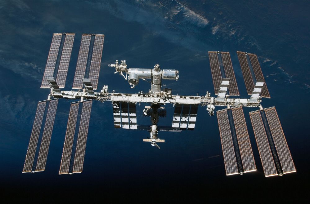 NASA a restabilit legăturile radio cu Stația Spațială Internațională, pe care le pierduse pentru trei ore - staiaspaialinternaional-1361354762.jpg