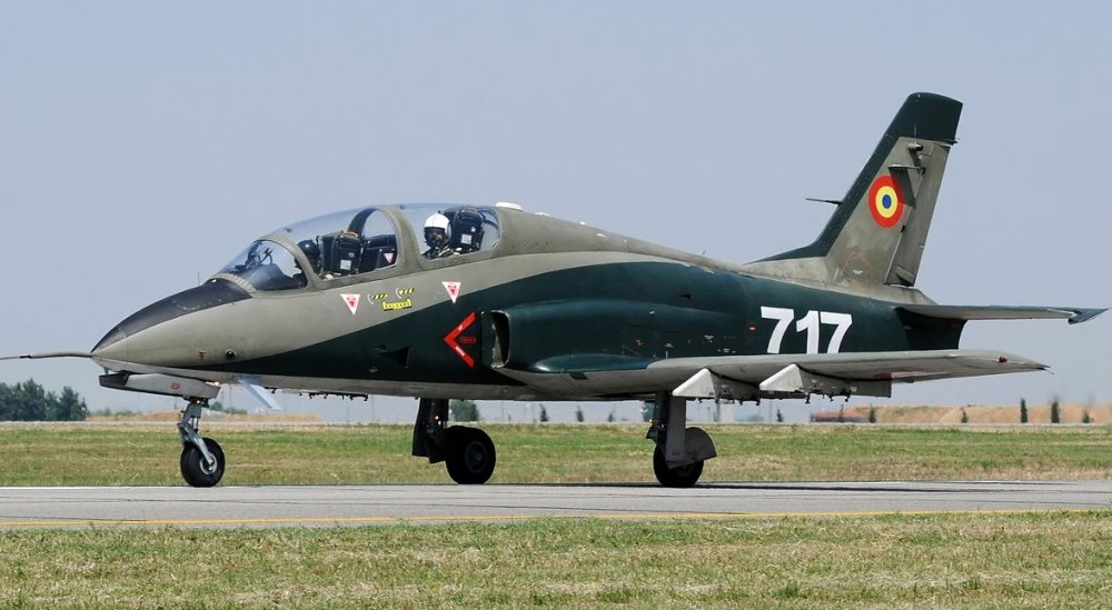 10 aeronave IAR-99 Standard vor fi modernizate la Avioane Craiova - standard-1597588184.jpg