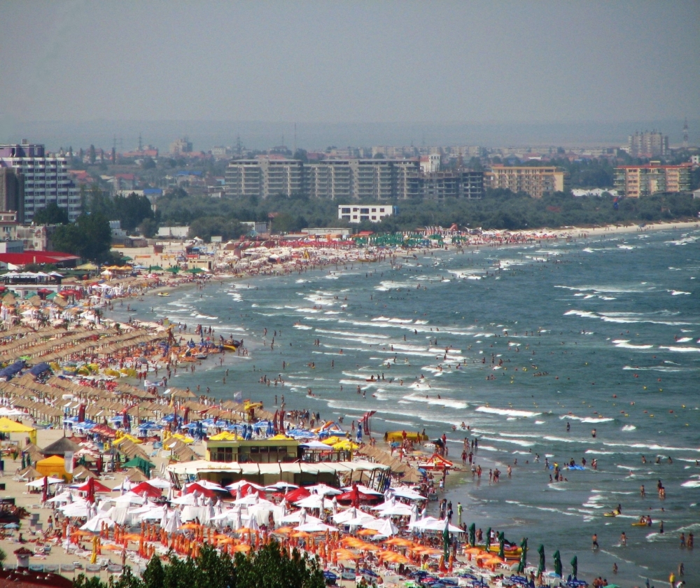 Câți turiști au ajuns la Constanța  în primele 11 luni din 2012 - statiuni-1358904689.jpg