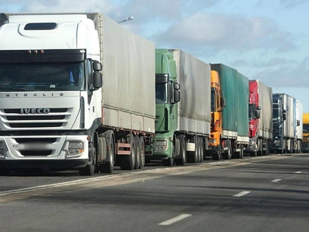 Statul vrea să limiteze transportul de mărfuri vrac pe șoselele României - statulvreasalimitezetransportuld-1641409640.jpg