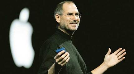 Apple pregătește o ceremonie de omagiu în memoria lui Steve Jobs - stevejobs-1318314618.jpg