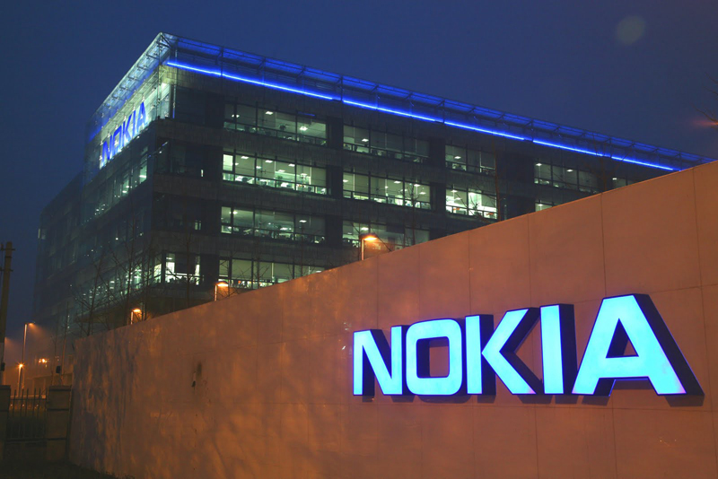 Nokia a brevetat  o baterie flexibilă care poate fi împăturită sau îndoită - stirenokia-1384703356.jpg