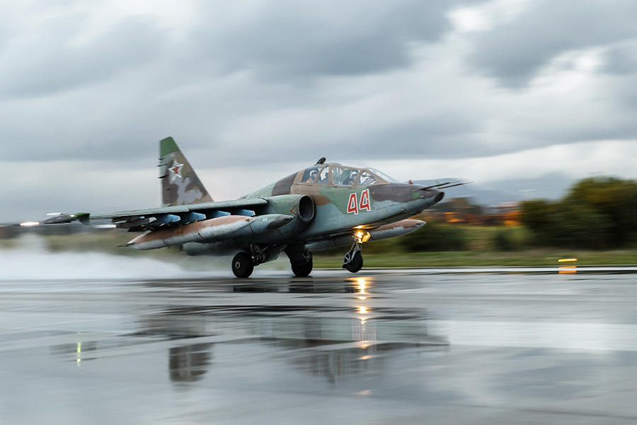 Rusia anunță că și-a retras din Siria circa 30 de avioane militare, inclusiv toate aparatele Su-25 - su25frogfoot-1462375294.jpg