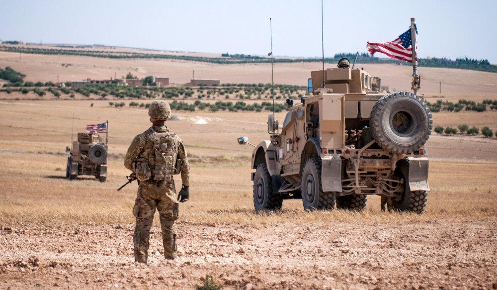 SUA își întăresc prezența militară în regiunea petrolieră din estul Siriei - sua-1572204902.jpg