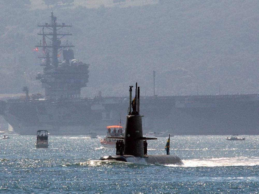 PERICOLUL DIN ADÂNCURI. Rusia reînnoiește flota de submarine la Marea Neagră - submarin-1437029366.jpg