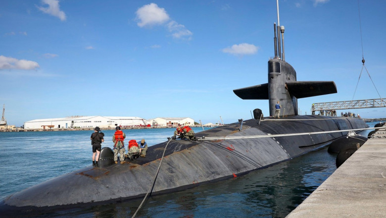 Apariție rară a uneia dintre cele mai puternice arme ale SUA - submarinsua-1642432412.jpg
