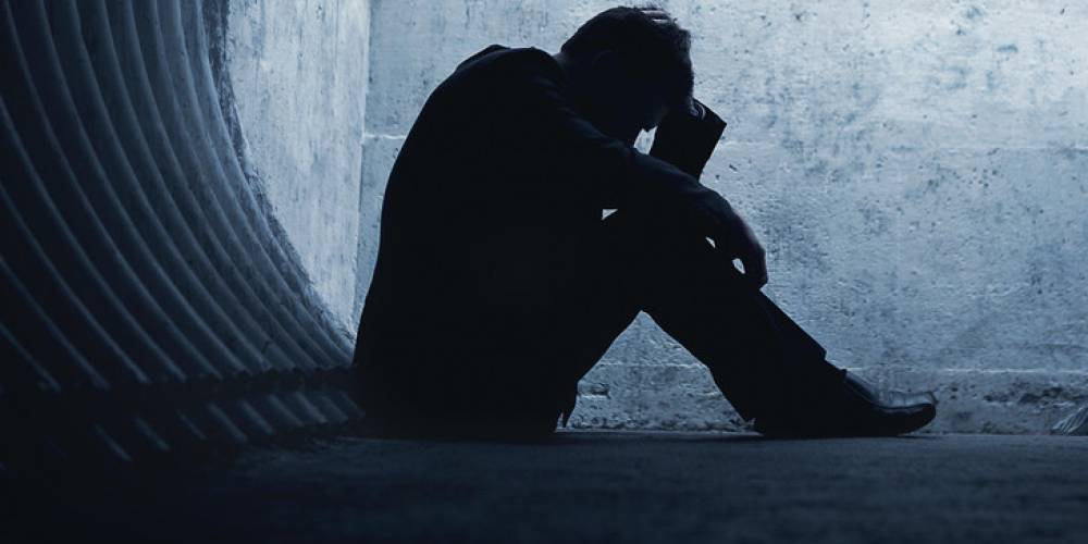 Suicidul, principala cauză de deces a persoanelor până în 20 de ani - suicidulprincipalacauzadedeces-1429880385.jpg