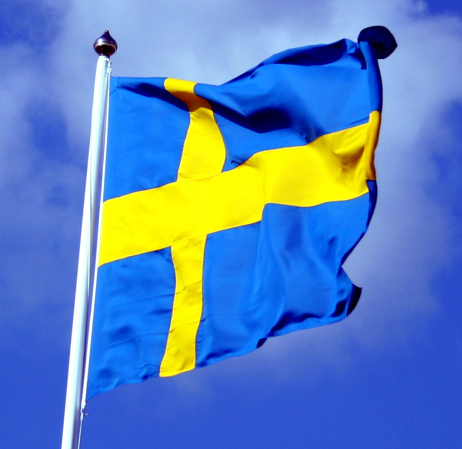 Suedia va organiza alegeri legislative anticipate. Iată când - swedishflagwithblueskybehindauss-1417627473.jpg