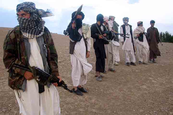 Inedit: un taliban s-a predat pentru a încasa recompensa pusă pe capul său - taliban-1334758498.jpg