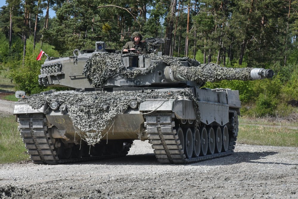 Tancurile Leopard reparate vor fi gata cel mai devreme în 2024, anunţă compania germană Rheinmetall - tancuriucraina-1673782517.jpg