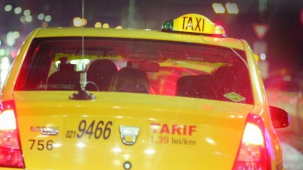 ȘOCANT! Un taximetrist A FUGIT CU COPILUL de doi ani al unui client - taxi-1527356025.jpg