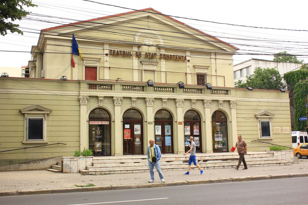 Șapte decenii de la prima premieră a Teatrului din Constanţa - teatruldestat7-1620034519.jpg