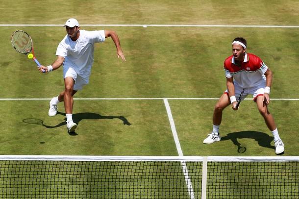 Tenis / Horia Tecău și Robert Lindstedt, finaliști la dublu în turneul ATP de la Beijing - tecaulindstedtiarba2-1318077516.jpg