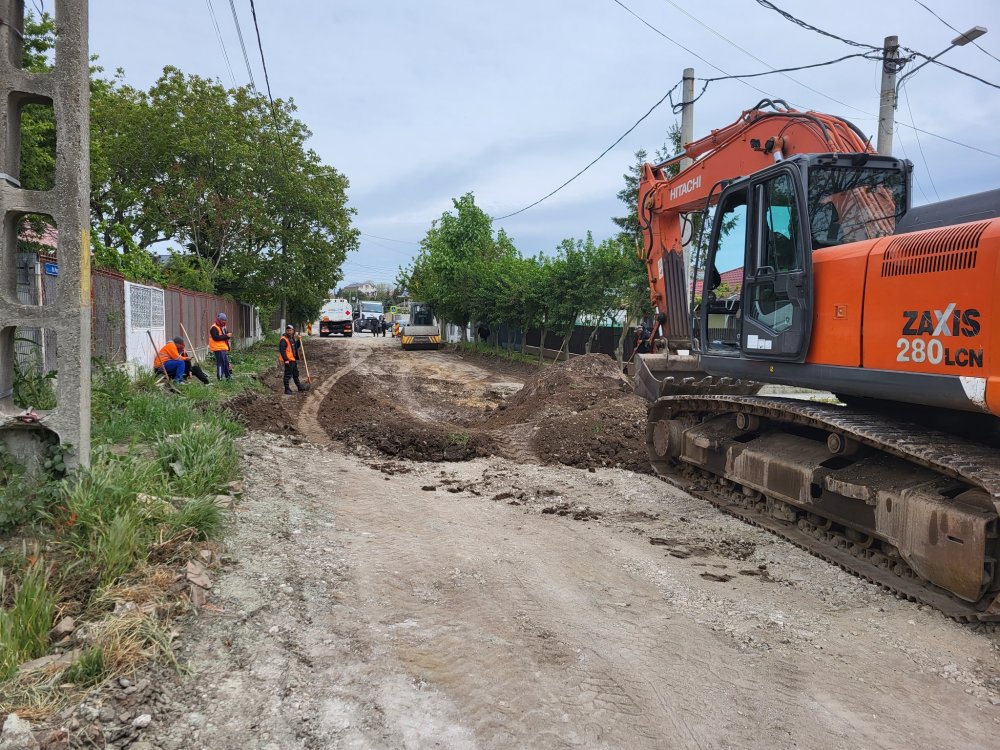 Continuă lucrările de asfaltare și reabilitare a tramei stradale în orașul Techirghiol - techirghiol-strazi-1686228665.jpg