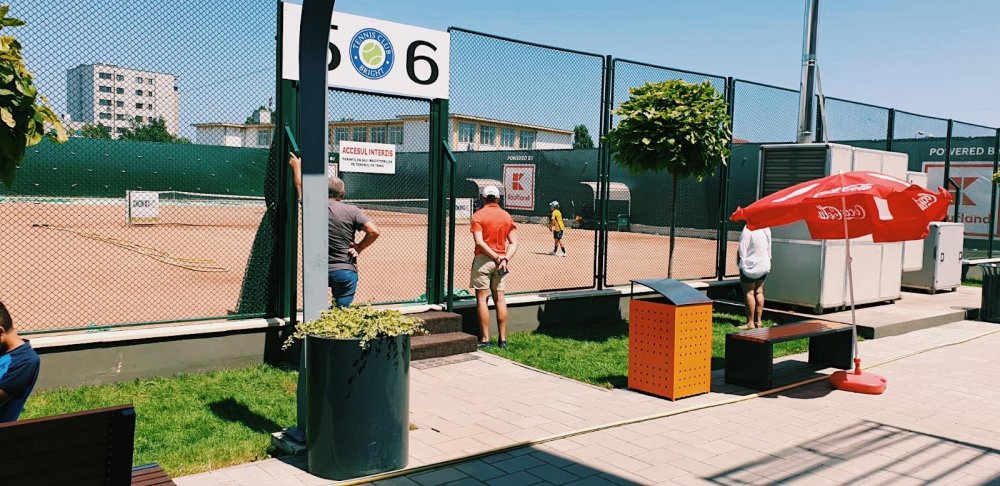 Tenis Club Bright, o bază modernă la Constanța - tenis-1564944208.jpg